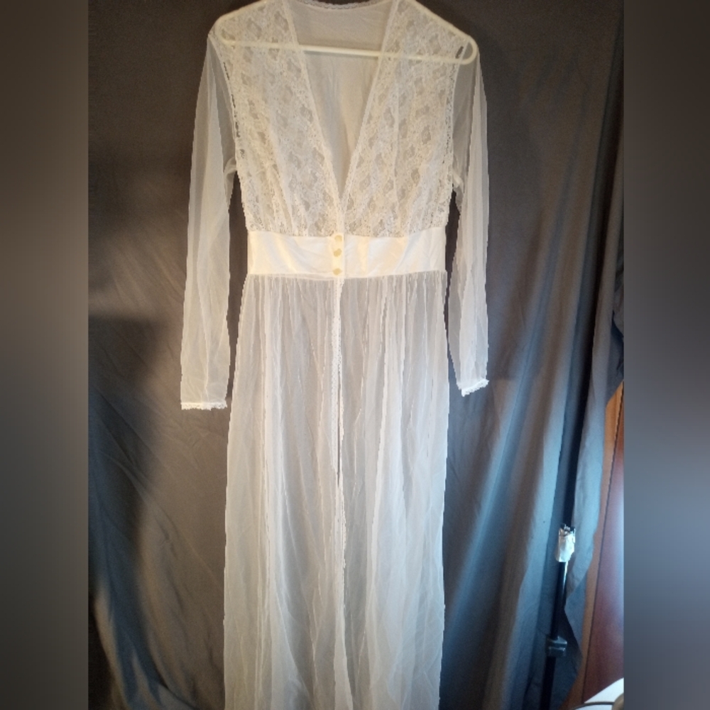 Nancy King Sheer Lace White Robe